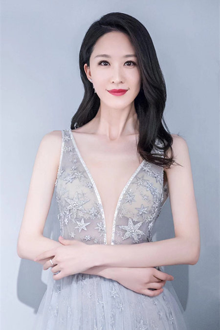张雯